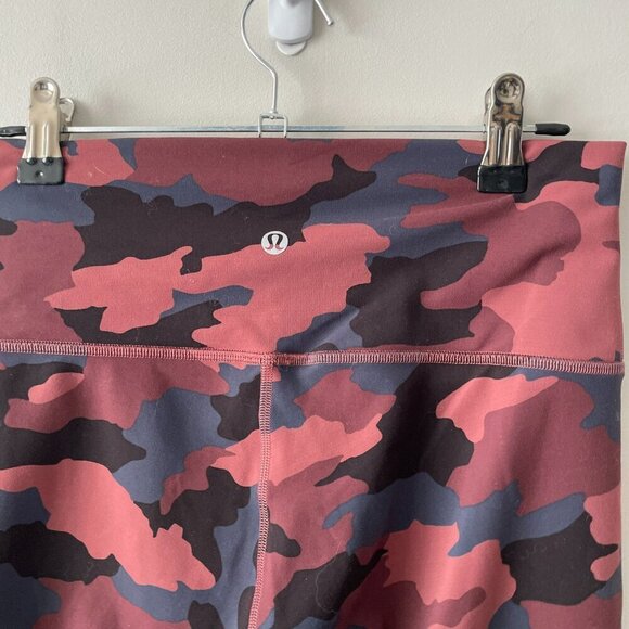 Lululemon Wunder Train High-Rise Tight 25" Camo Activewear Leggings Red/Blue 8 - Picture 5 of 9
